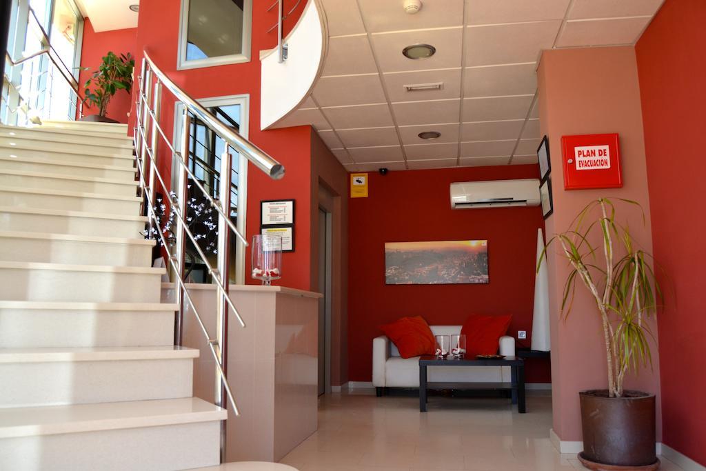 Hotel El Cruce Moraleda Moraleda De Zafayona Exterior photo