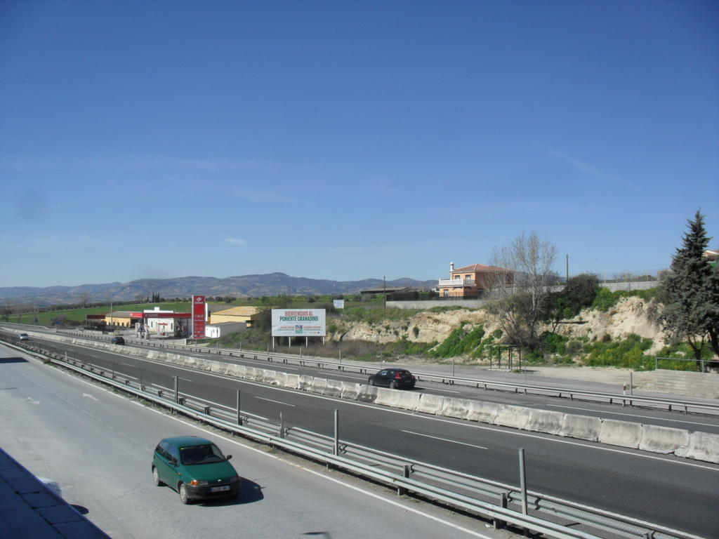 Hotel El Cruce Moraleda Moraleda De Zafayona Exterior photo